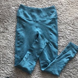 NUX One by One Leggings